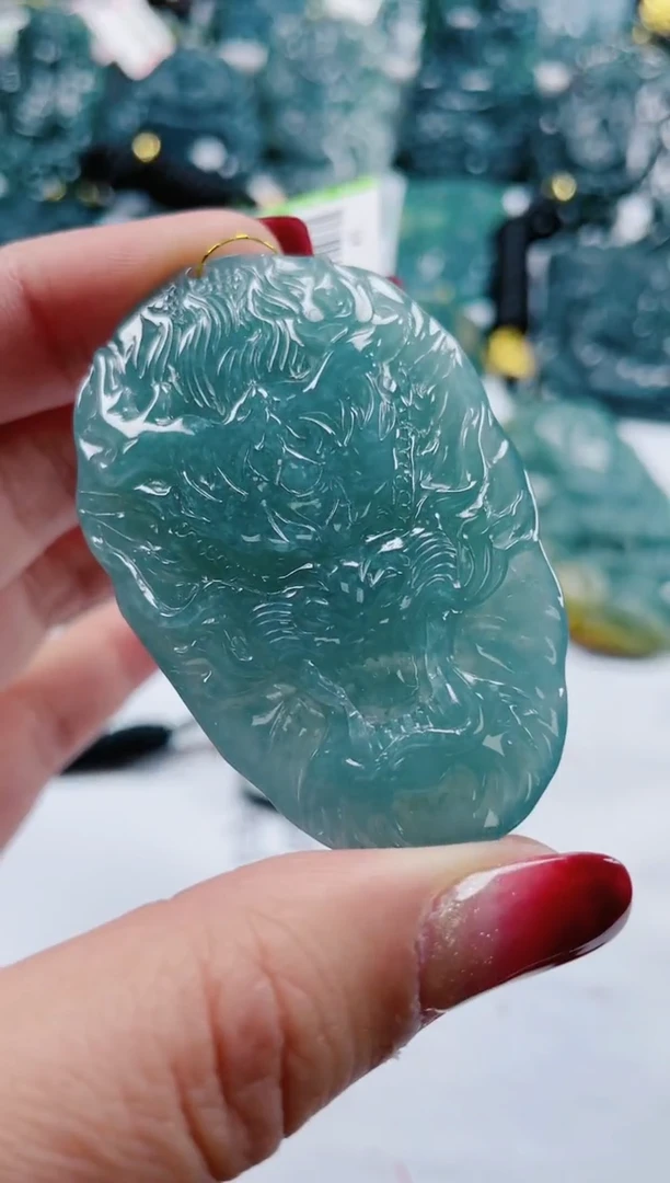 【闪购商品】翡翠颈饰未镶嵌