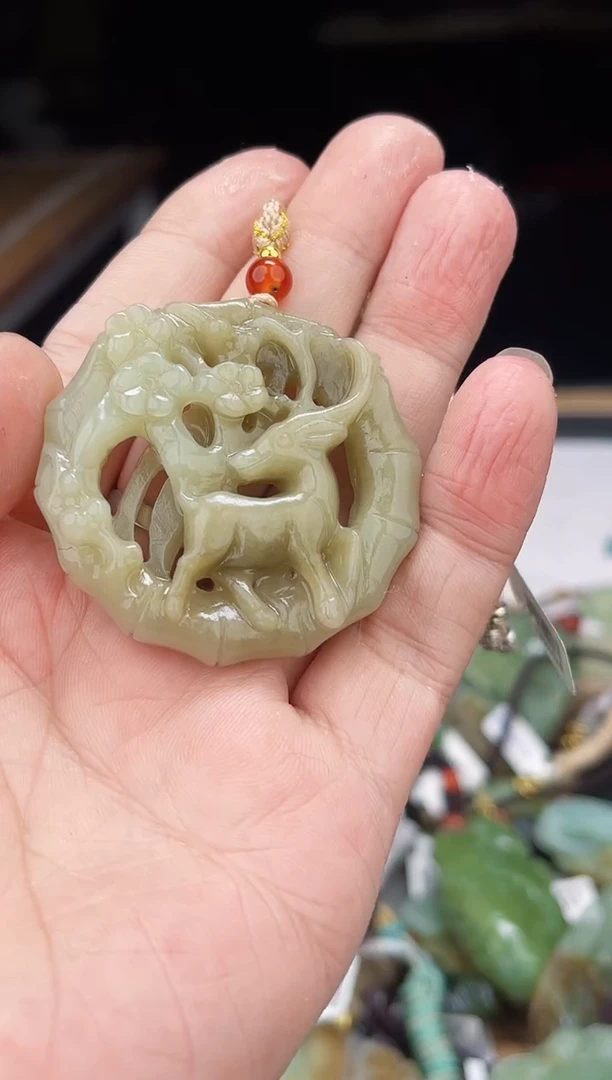颈饰未镶嵌和田玉1