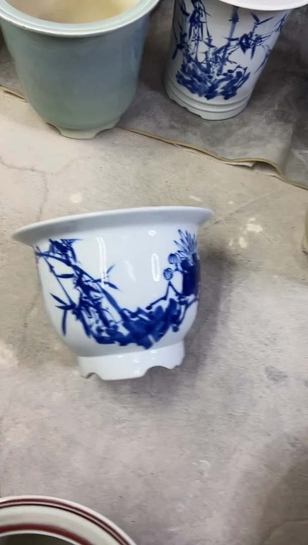 微瑕景德镇青花瓷花盆高17外口23内口18