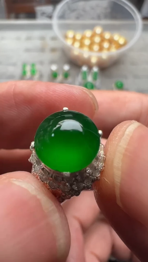 定制翡翠未镶嵌天然A货缅甸翡翠