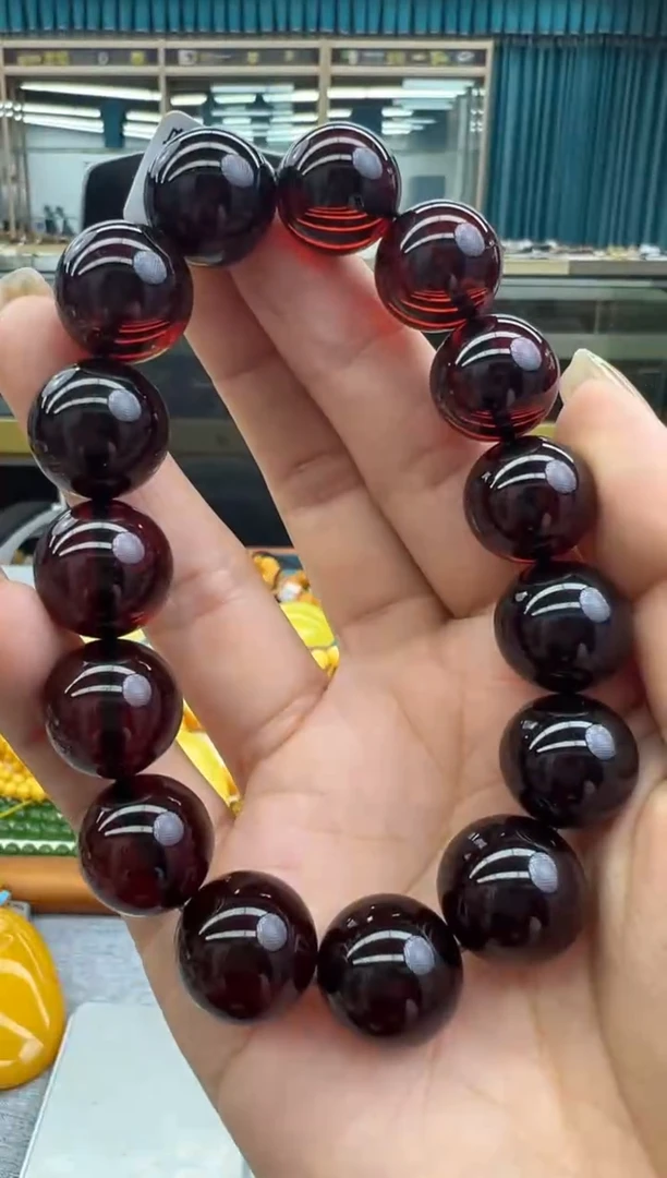 未镶嵌琥珀手链34秒拍号