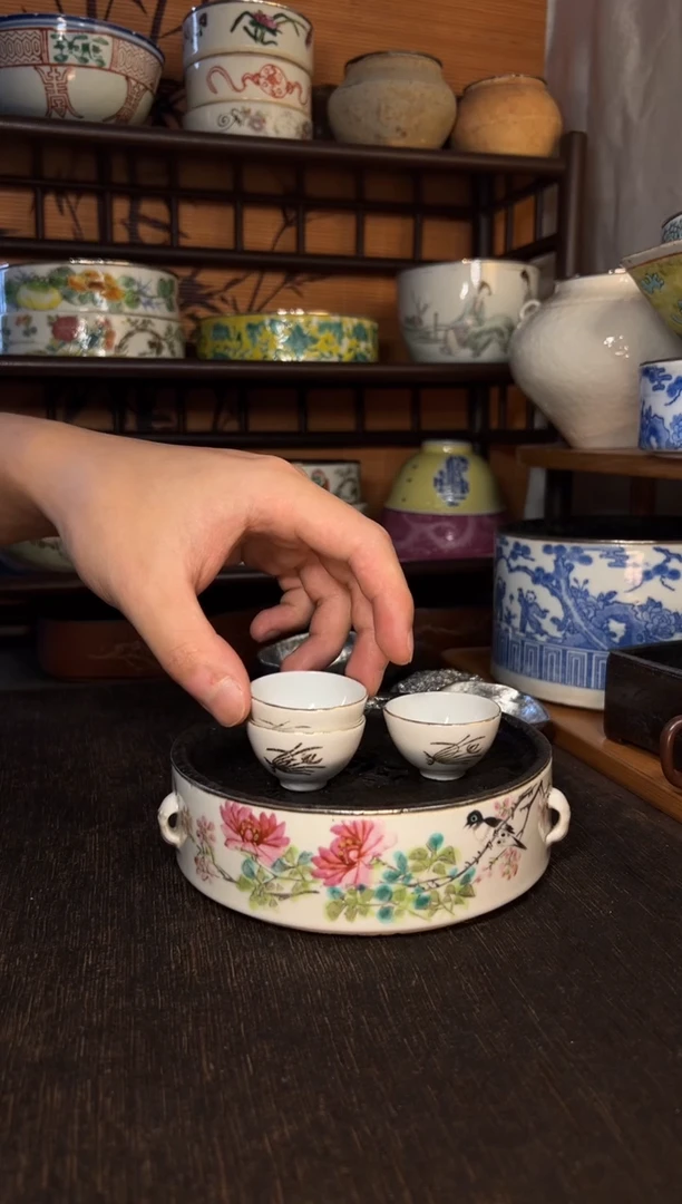 墨鸟两朵花壶承