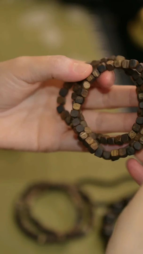 沉香手串0.5方糖珠沉香