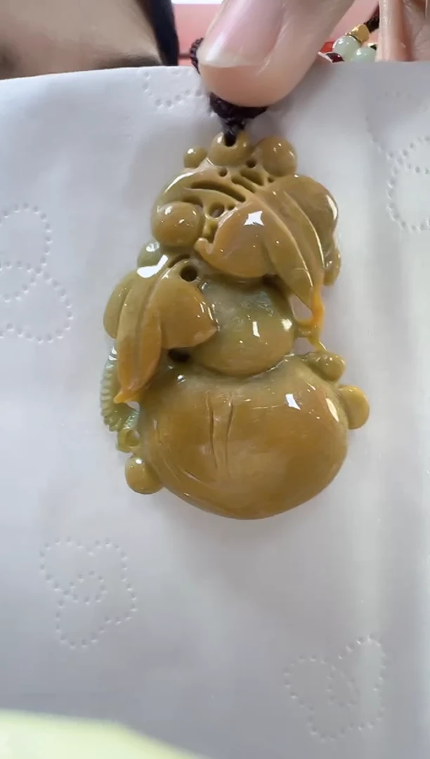 【闪购商品】翡翠颈饰未镶嵌孤品葫芦