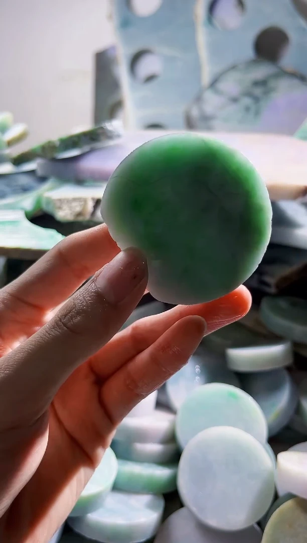 翡翠裸石缅甸翡翠A货陈426