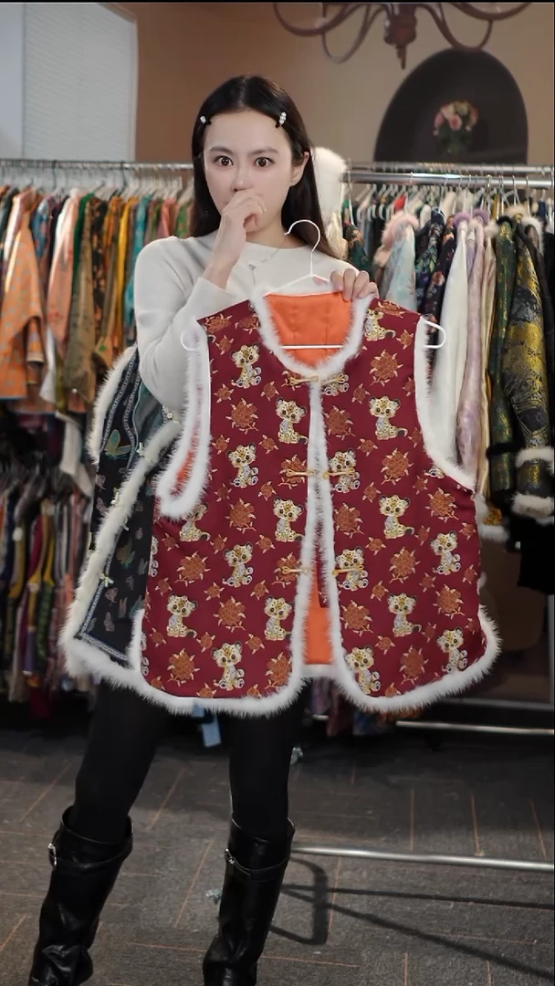 三马  红一夜暴富夹棉马甲