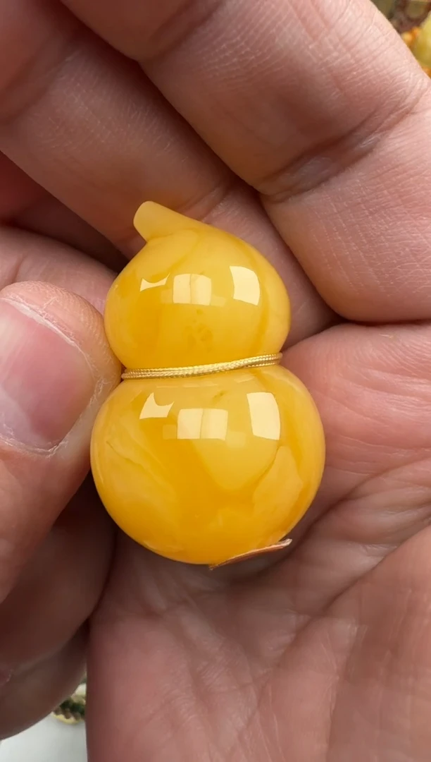 琥珀未镶嵌珠宝奇石葫芦HZ188