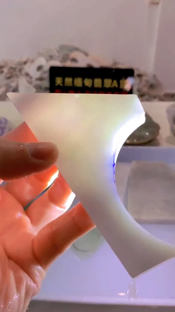 翡翠未镶嵌颈饰缅甸A货翡翠675