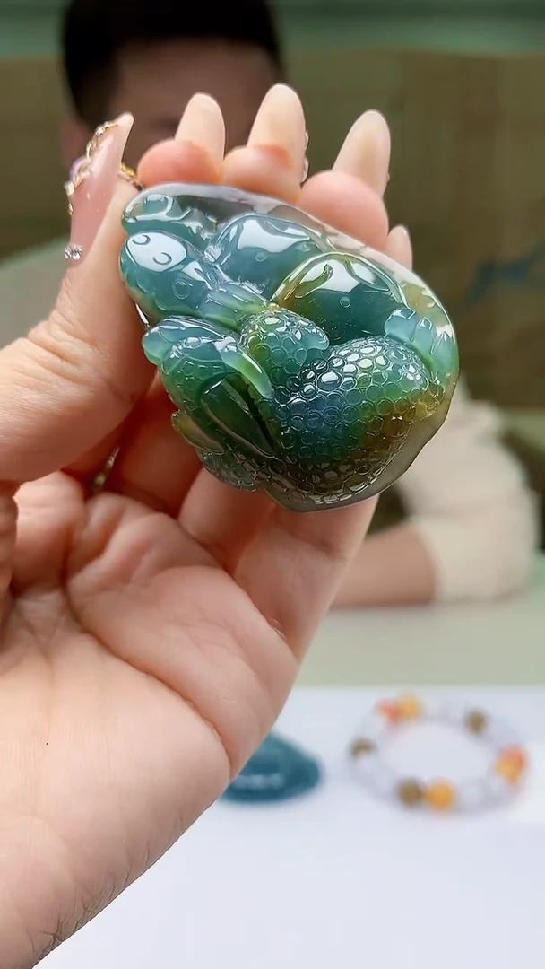 【闪购商品】定制翡翠未镶嵌4990ty-毛货挂件68