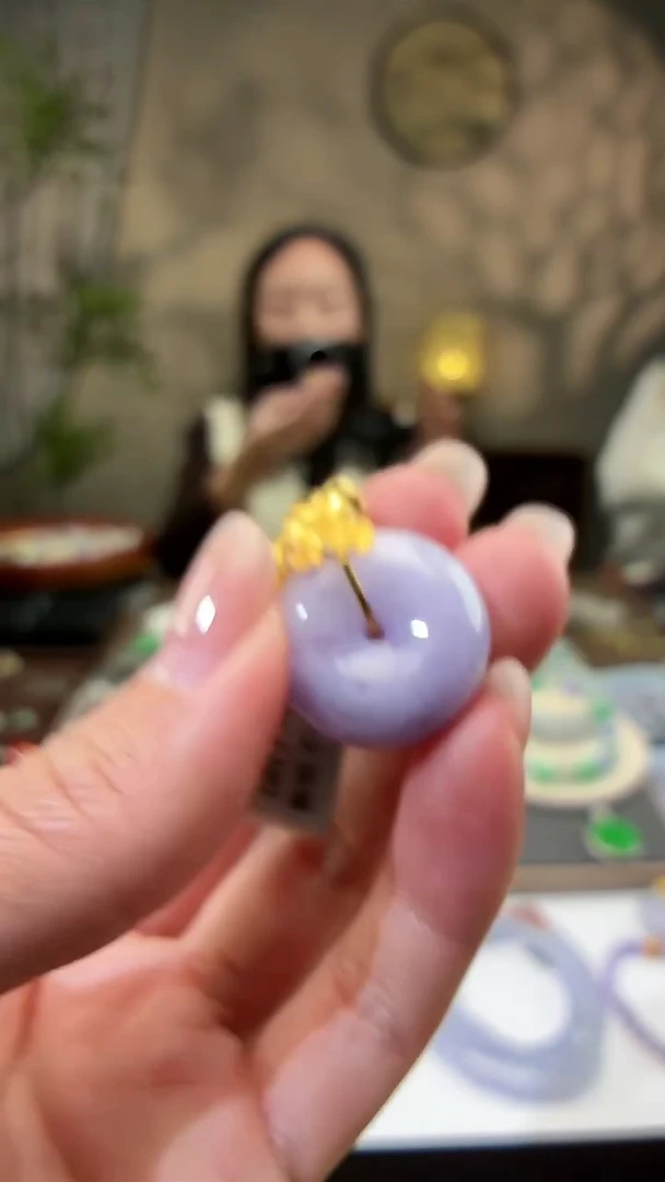 吊坠(不含链)18K金镶嵌翡翠平安扣