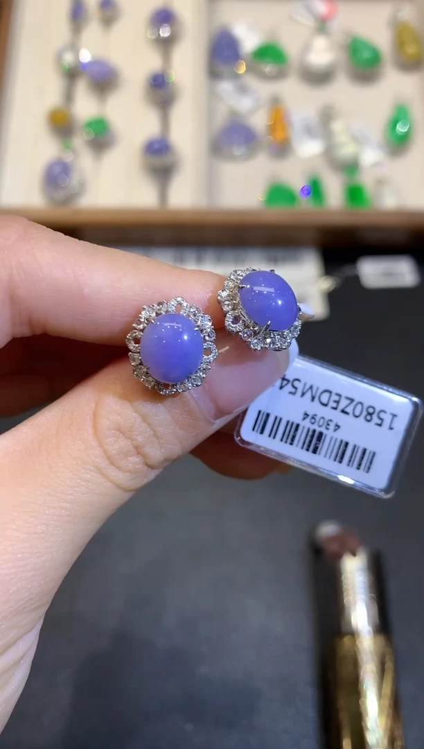 翡翠18K金镶嵌耳饰SF43094多样性发其一