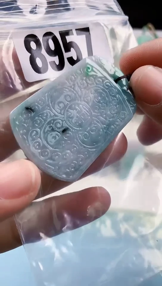 【闪购商品】翡翠颈饰未镶嵌天然翡翠吊坠挂件