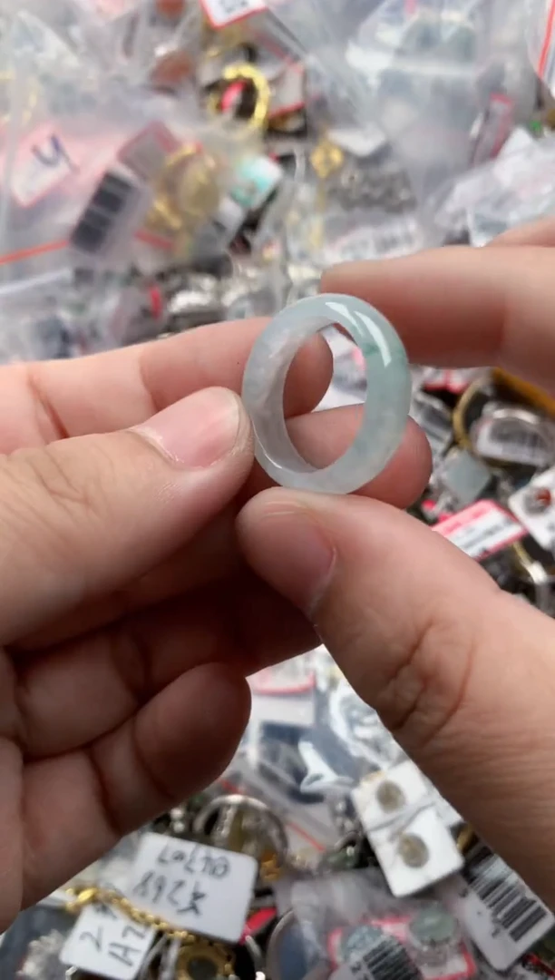 未镶嵌戒指翡翠888    4-15