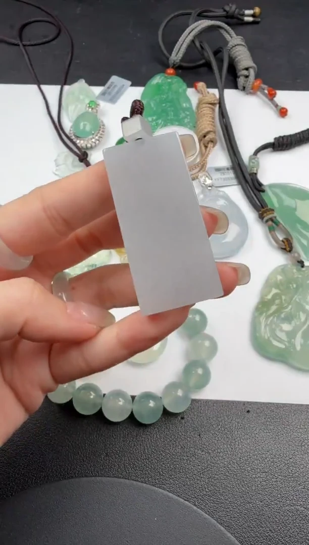 吊坠(不含链)未镶嵌翡翠129翡翠饰品