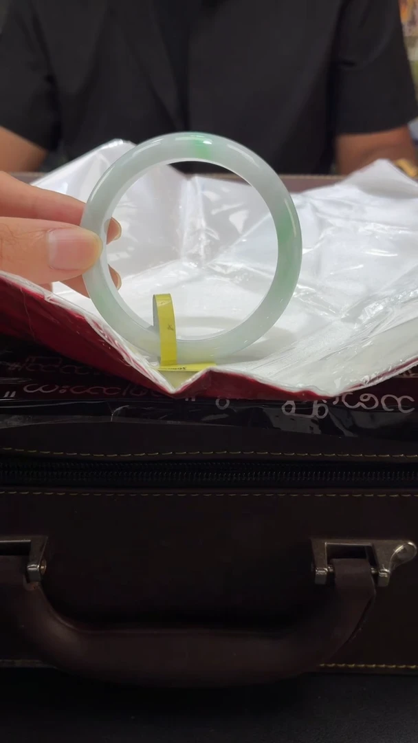 未镶嵌手镯翡翠手镯165
