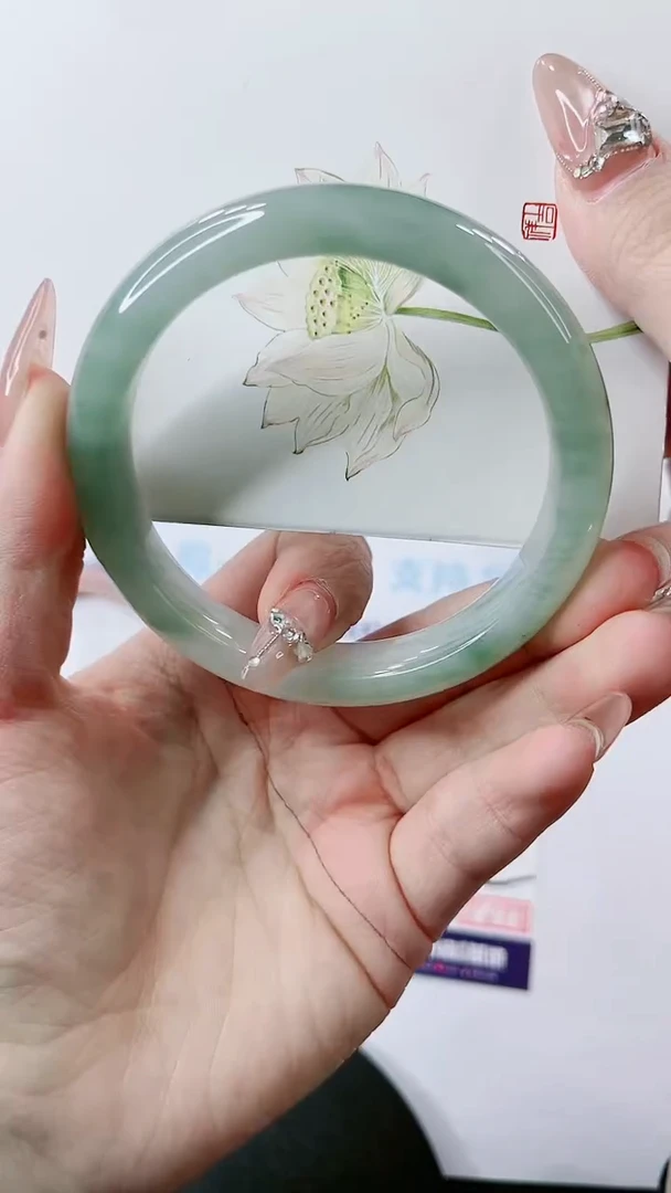 【闪购商品】石英质玉手镯未镶嵌多样性发货S112-61