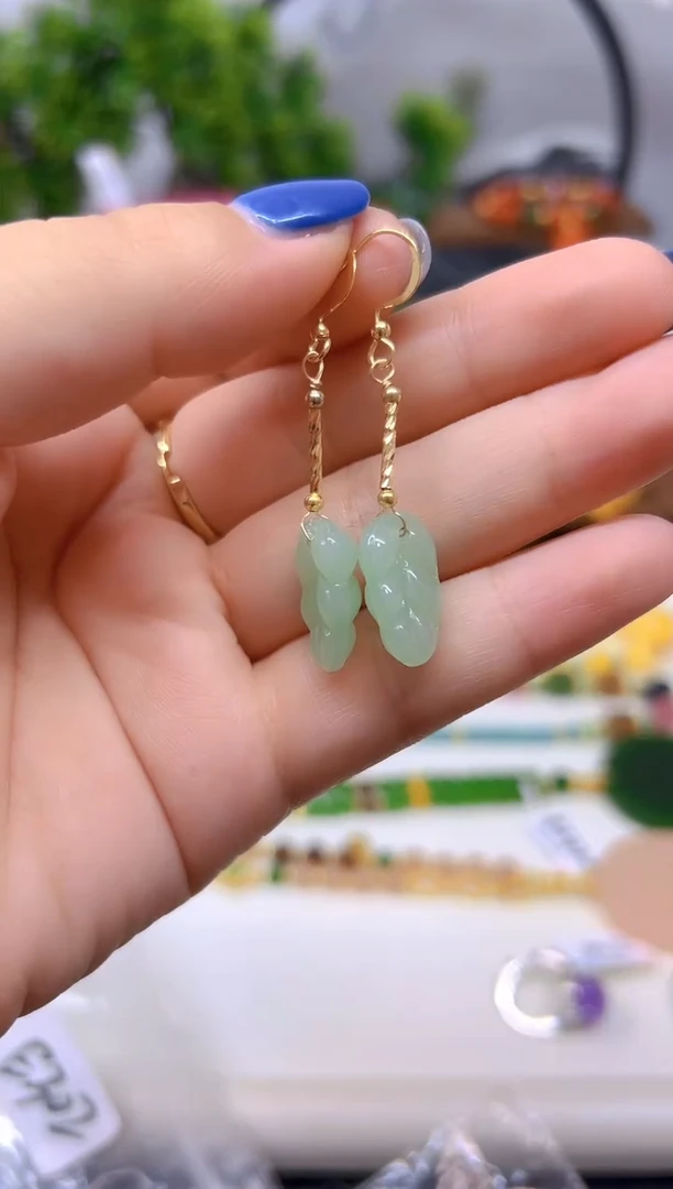 14K金镶嵌和田玉耳饰E302