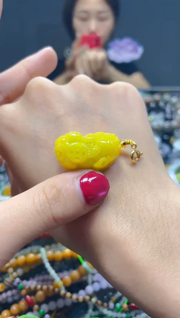 颈饰未镶嵌翡翠/L/翡翠A货，一件也是批发价