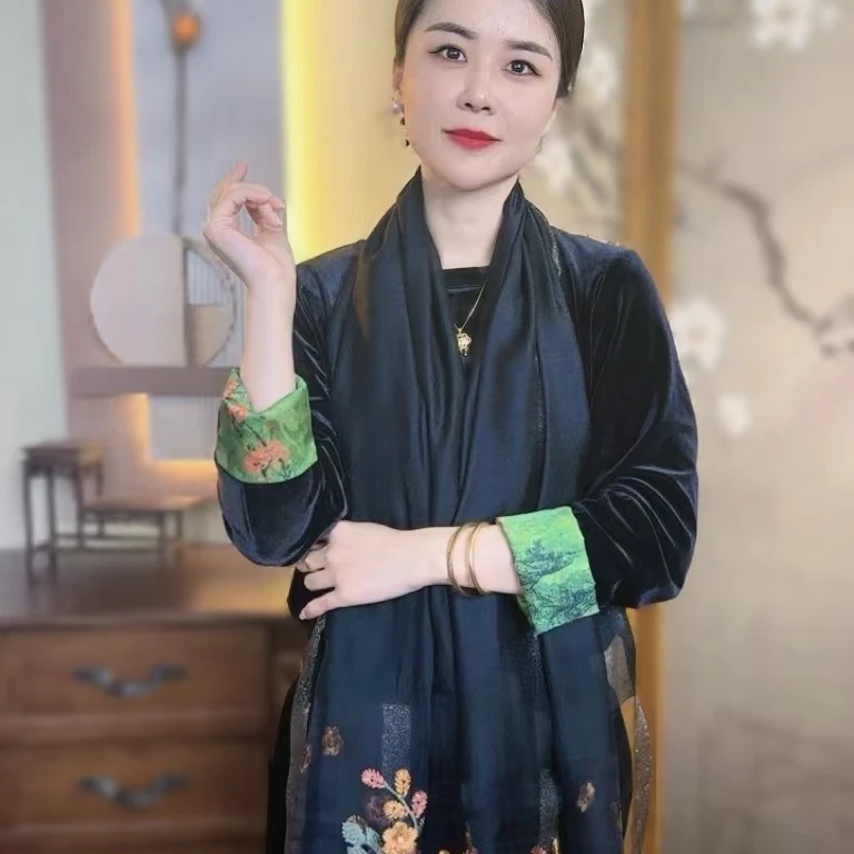 2025新款 刺绣款175*75左右桑蚕丝围巾百搭丝巾-【丝锦秋恋】黑色