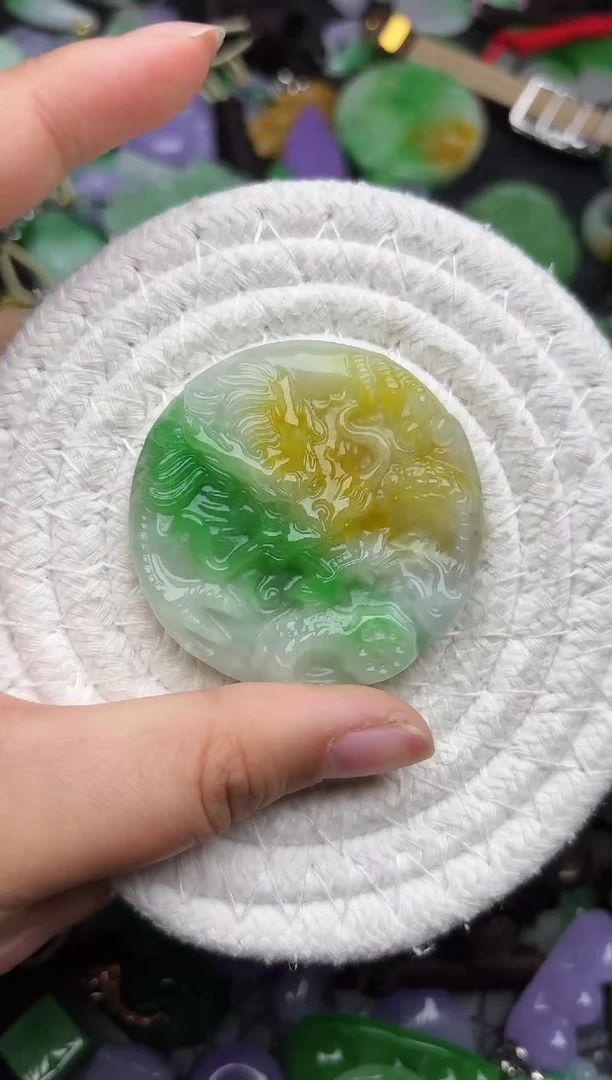 颈饰未镶嵌翡翠缅甸翡翠吊坠