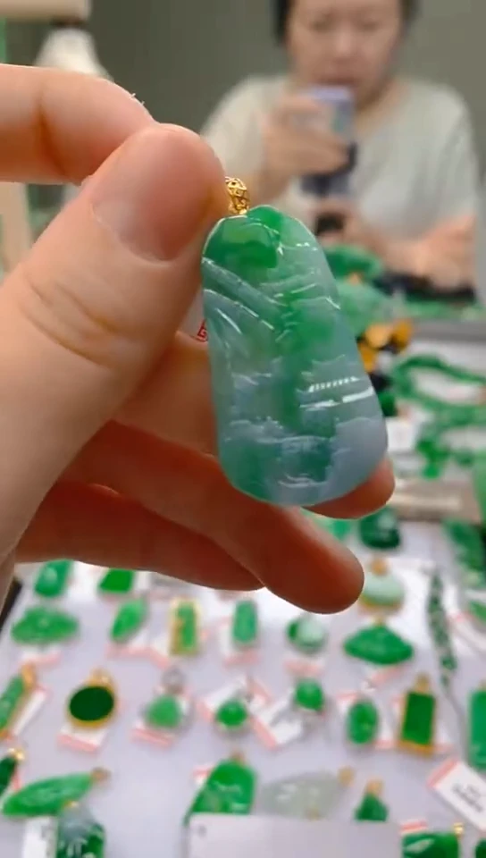 【闪购商品】翡翠颈饰18K金镶嵌新号开播，全场乱卖