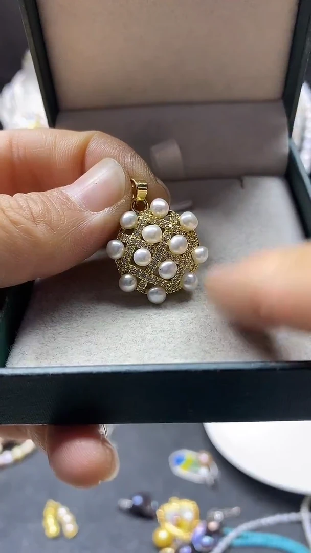 颈饰未镶嵌淡水珍珠多人