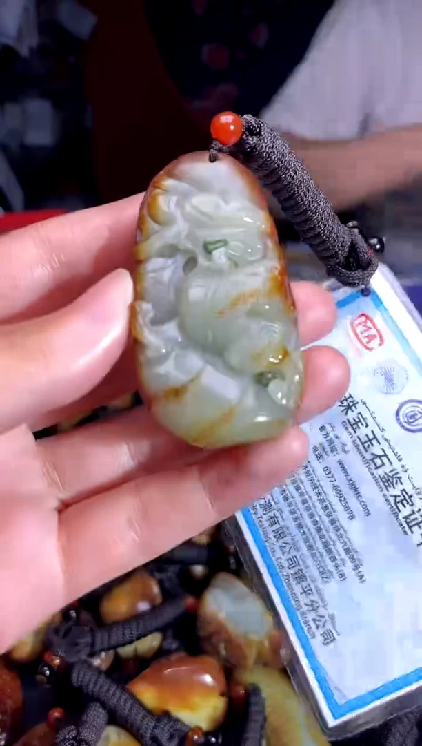 和田玉未镶嵌颈饰1