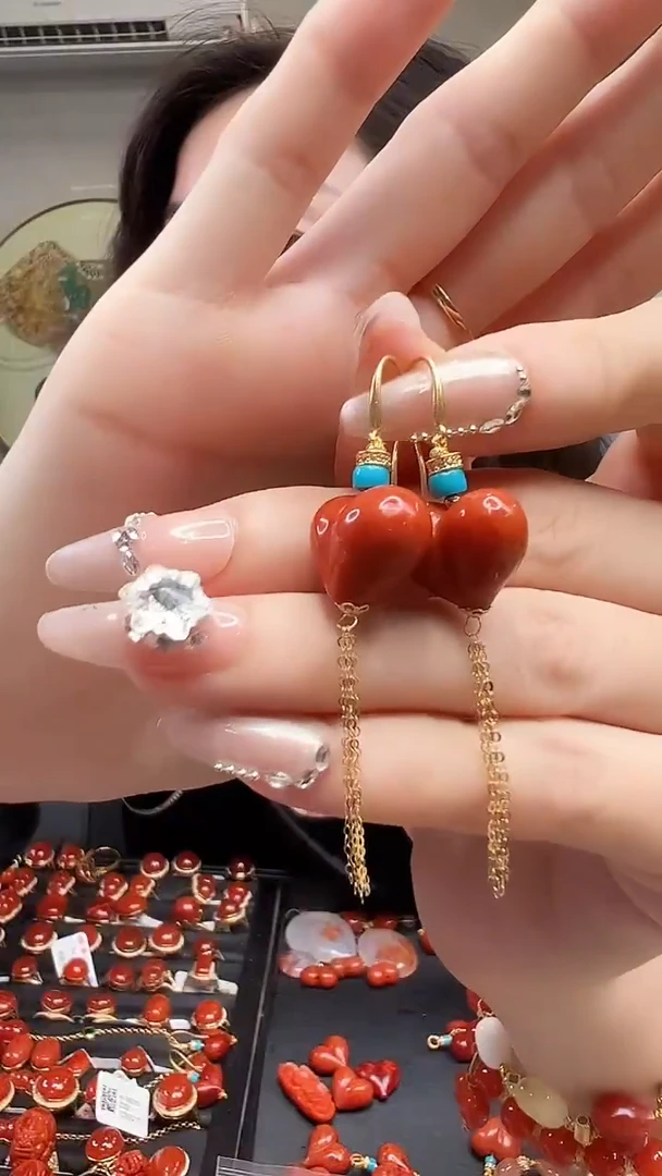 南红玛瑙耳坠18K金镶嵌/P桃流苏款