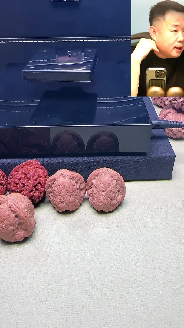 【闪购商品】文玩核桃吊坠蛟龙树头