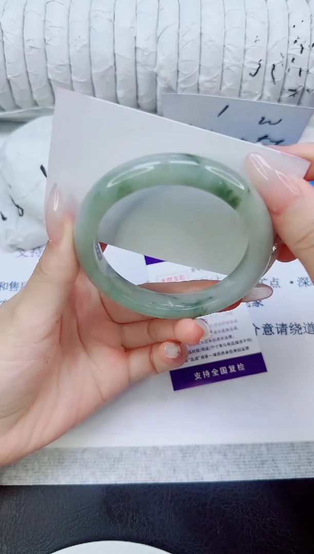 未镶嵌手镯石英质玉73/58