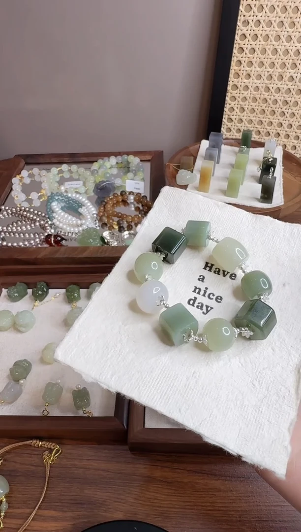 香榧木手串/手链小**?小静子