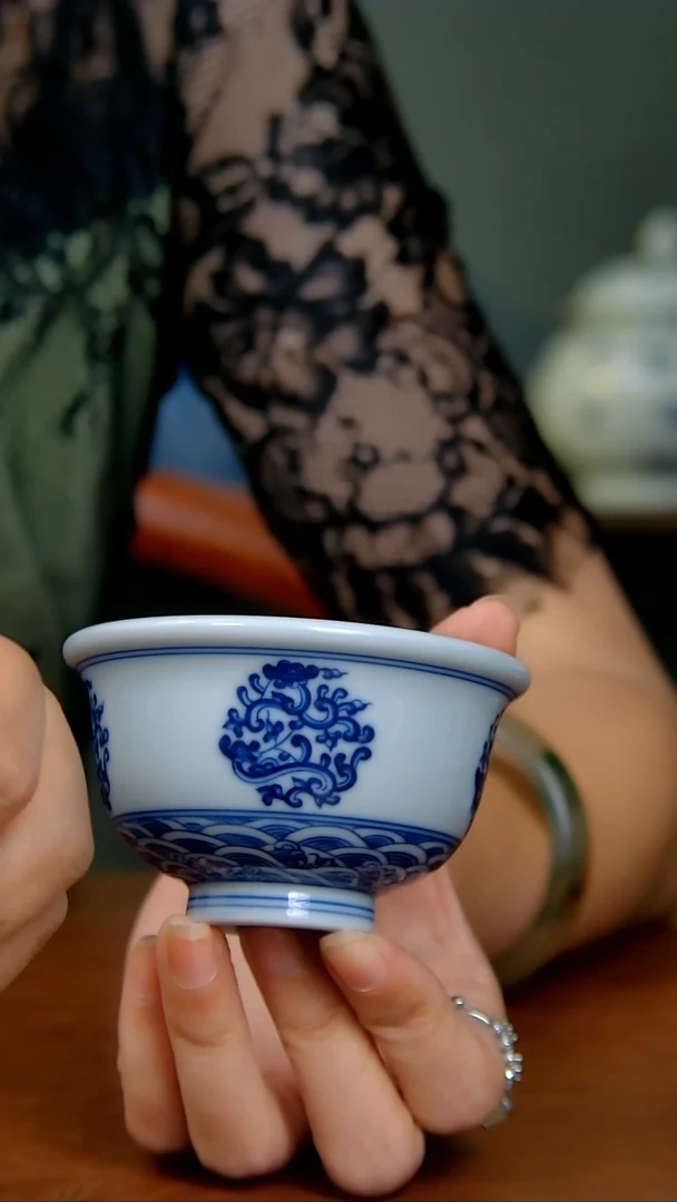 陶瓷夔龙压手杯（柴窑）