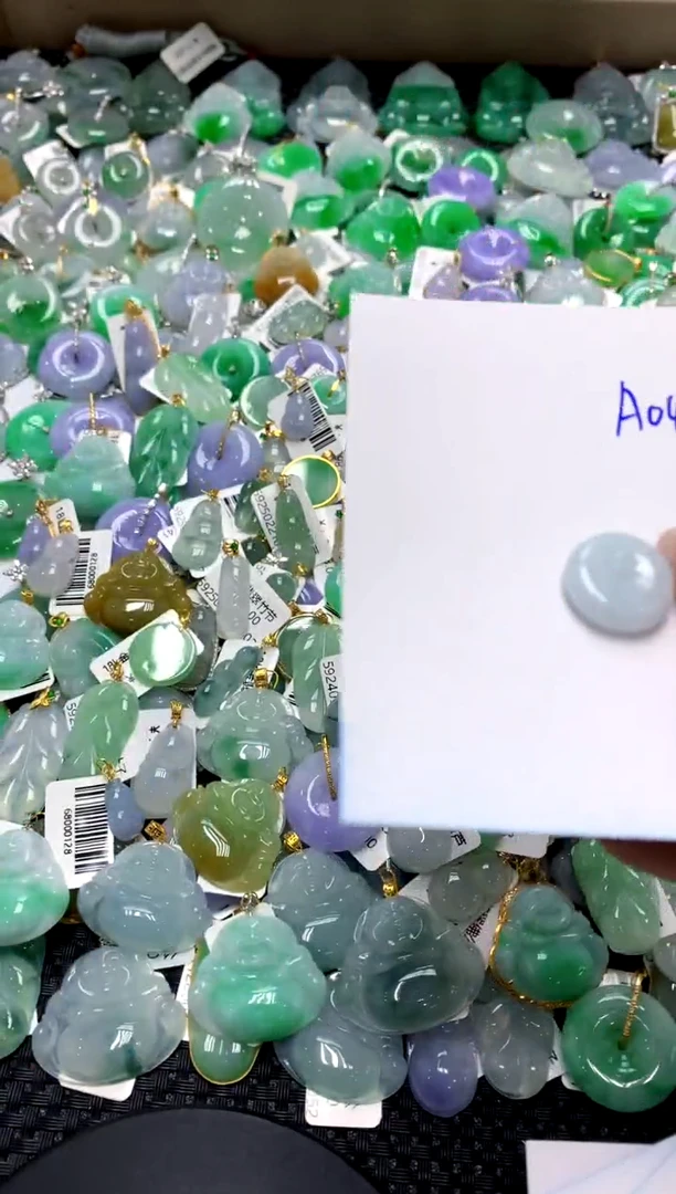 【闪购商品】翡翠颈饰未镶嵌1111111111111111