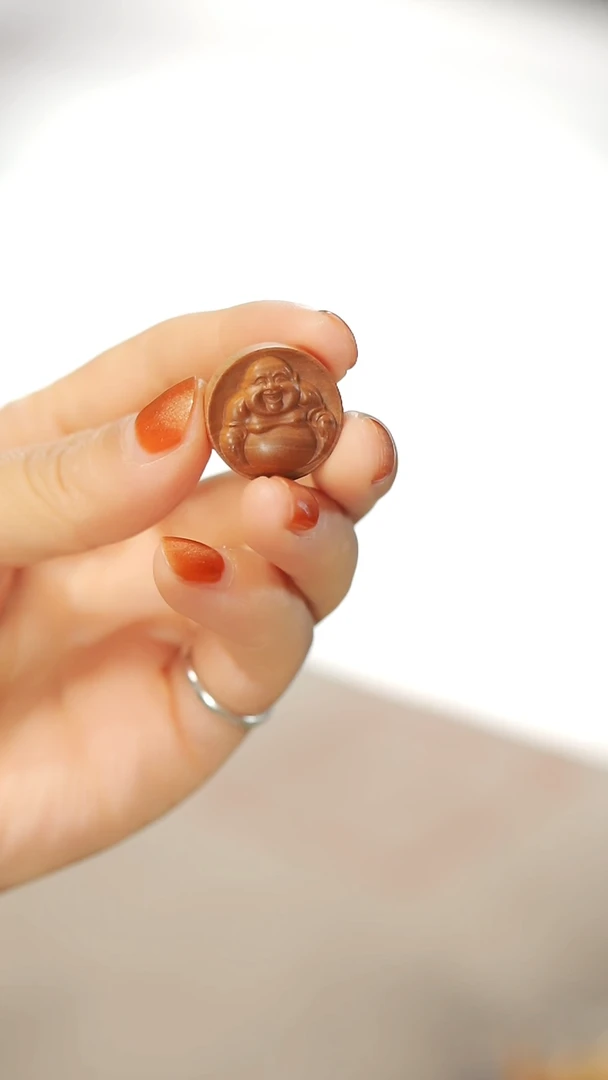 【闪购商品】檀香木木雕老料弥勒吊坠