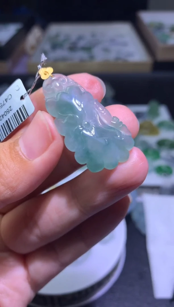 颈饰未镶嵌翡翠净货