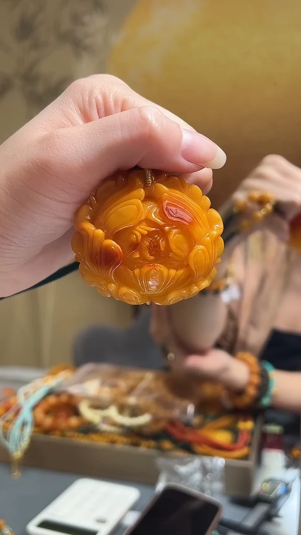 【闪购商品】琥珀裸石未镶嵌A0405天然蜜蜡绑链子