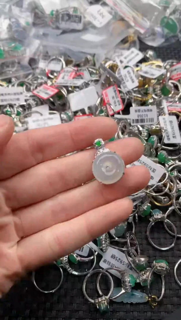 银S925镶嵌戒指翡翠1                         1