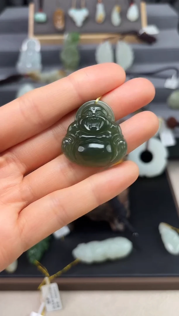 【闪购商品】和田玉颈饰未镶嵌湖水弥勒佛