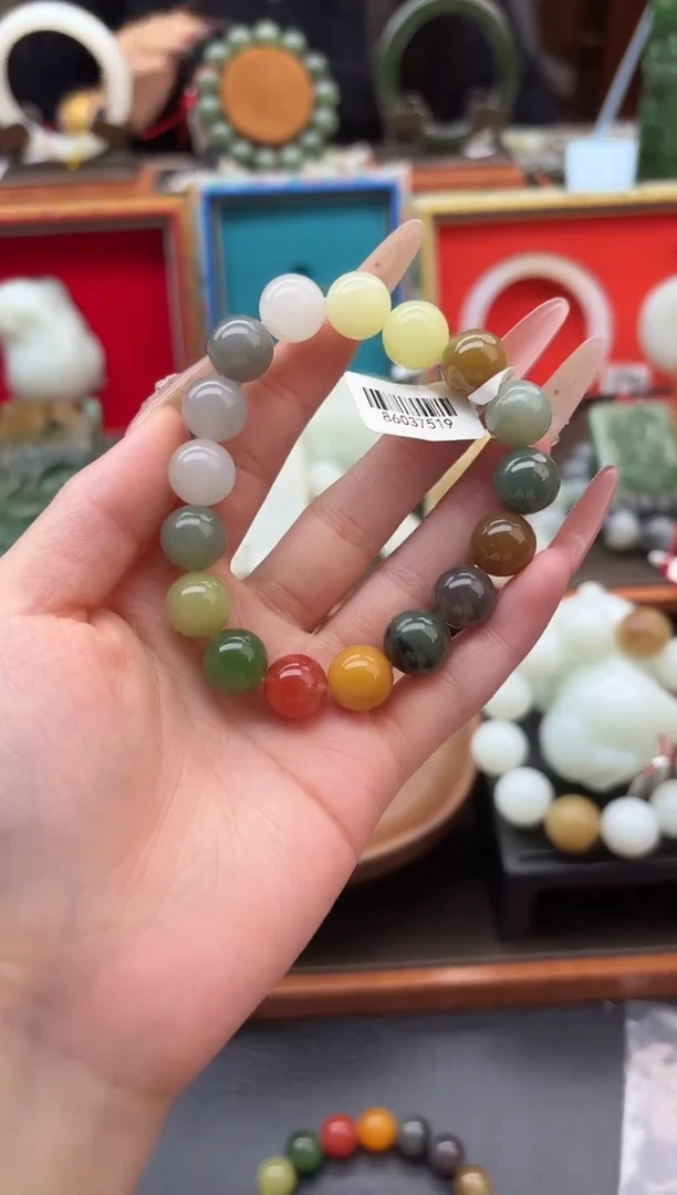 未镶嵌手串和田玉董小姐推荐 多样性发货 拍一发一db12