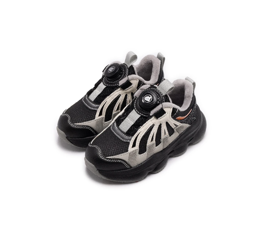 244哪吒冬季时尚运动鞋261013