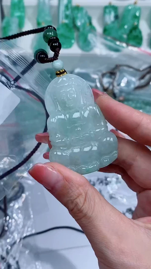 翡翠未镶嵌颈饰吊坠