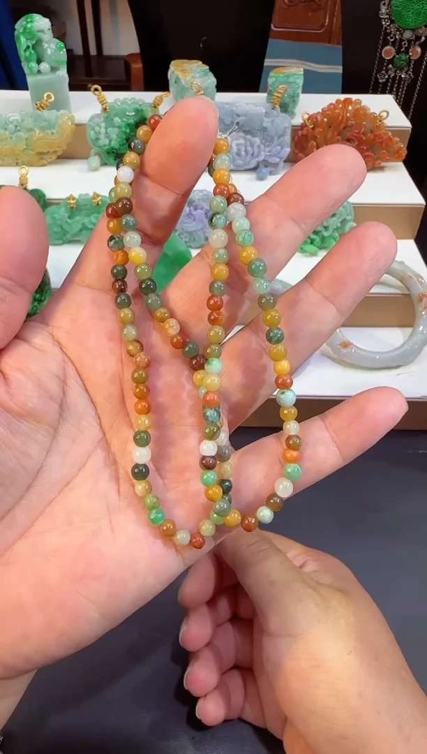 颈饰未镶嵌翡翠项链