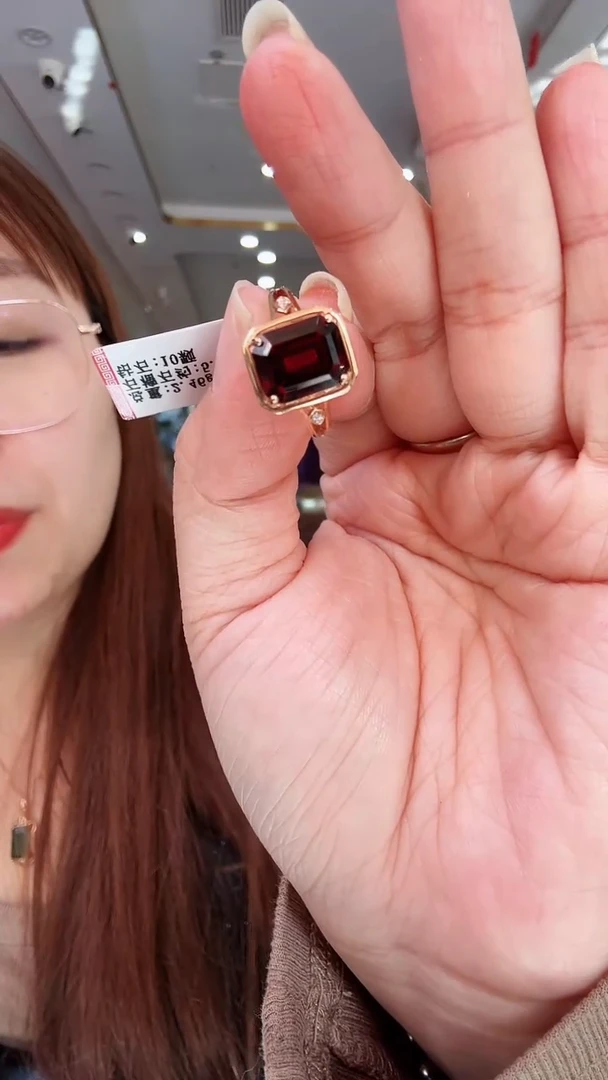 【闪购商品】石榴石吊坠18K金镶嵌吊坠