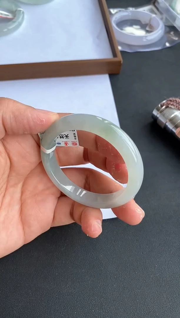 翡翠手镯未镶嵌20号53*10.1*8.1正圈