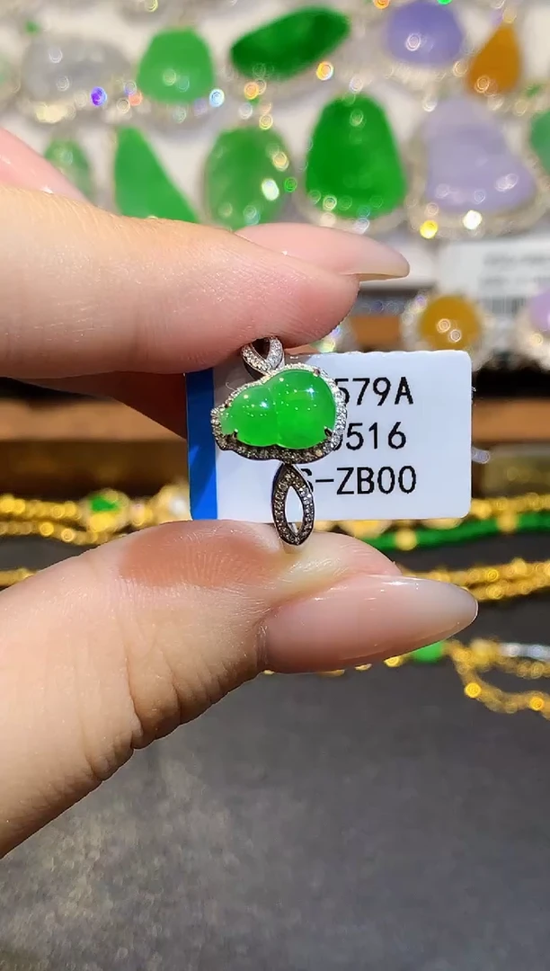 18K金镶嵌戒指翡翠L0516多样性发其一