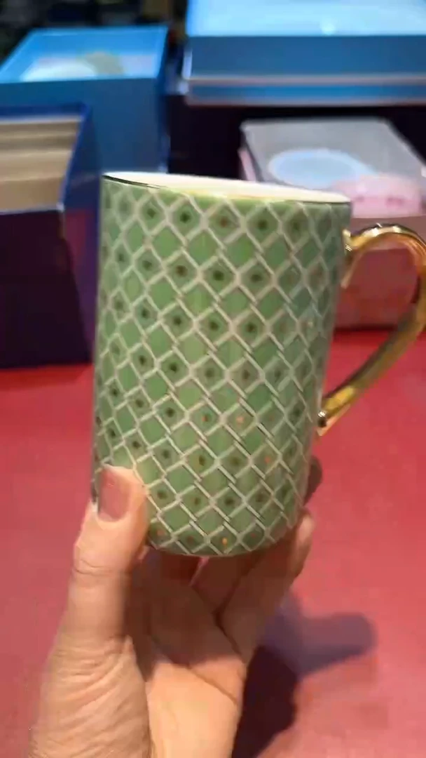 【闪购商品】瓷片锅碗瓢盆一件不剩