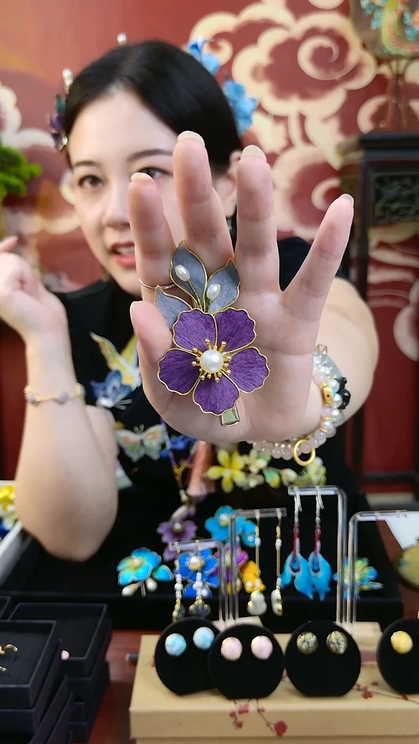 刺绣纯手工非遗绒花