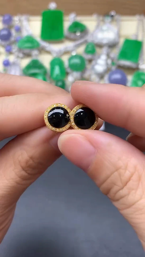 颈饰18K金镶嵌翡翠386-中国好珍宝