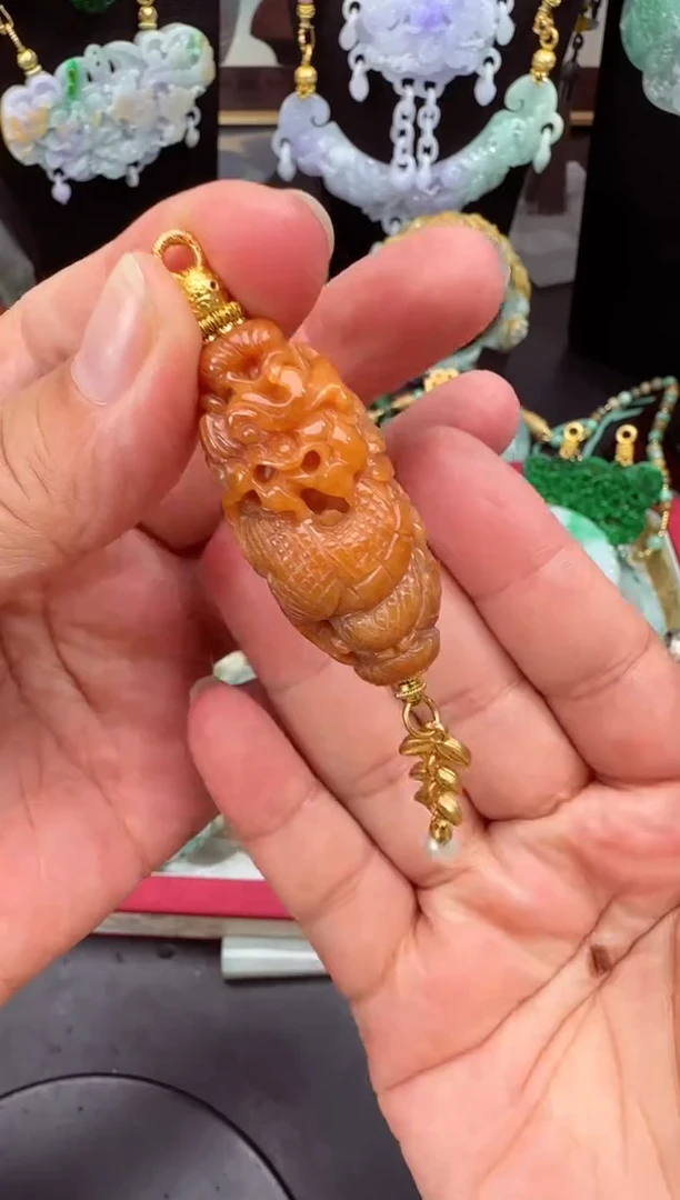 颈饰未镶嵌翡翠翠*阁吊坠