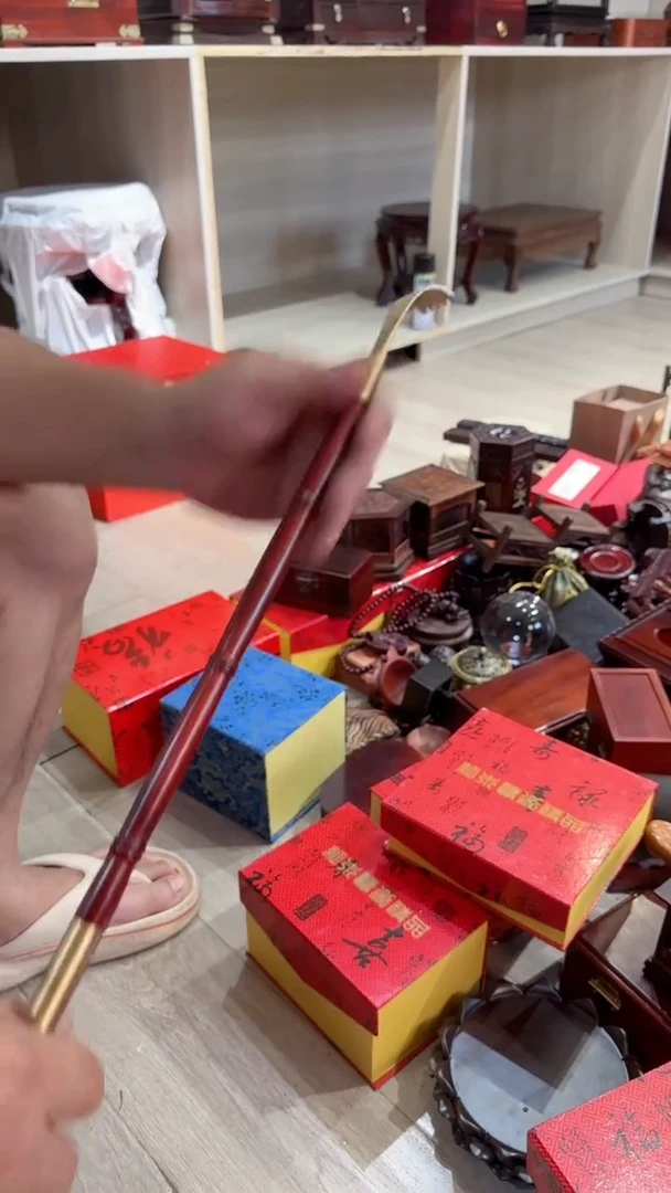 木 光头红木工艺品-铜头痒痒扰